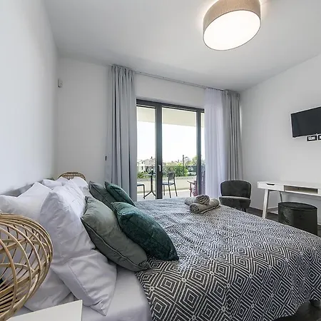 ヴィラ Zen プーラ